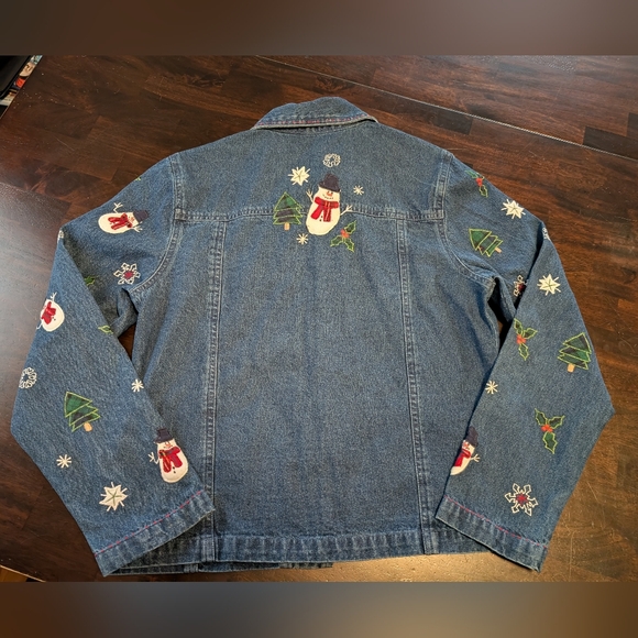 NorthCrest VTG Festive Denim Jacket with Holiday Embroidery, Women's Small - Picture 6 of 7